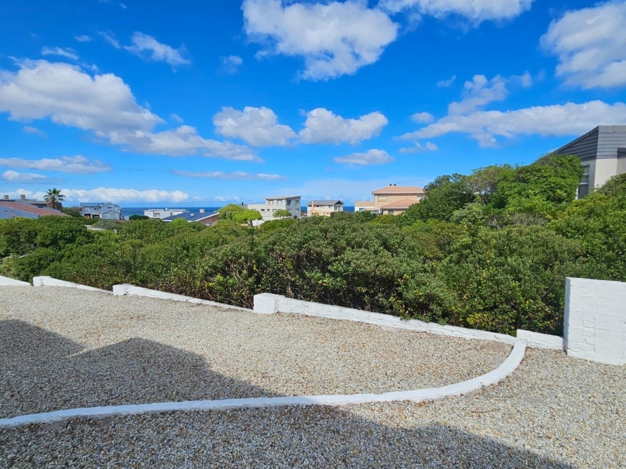 4 Bedroom Property for Sale in Pearly Beach Western Cape